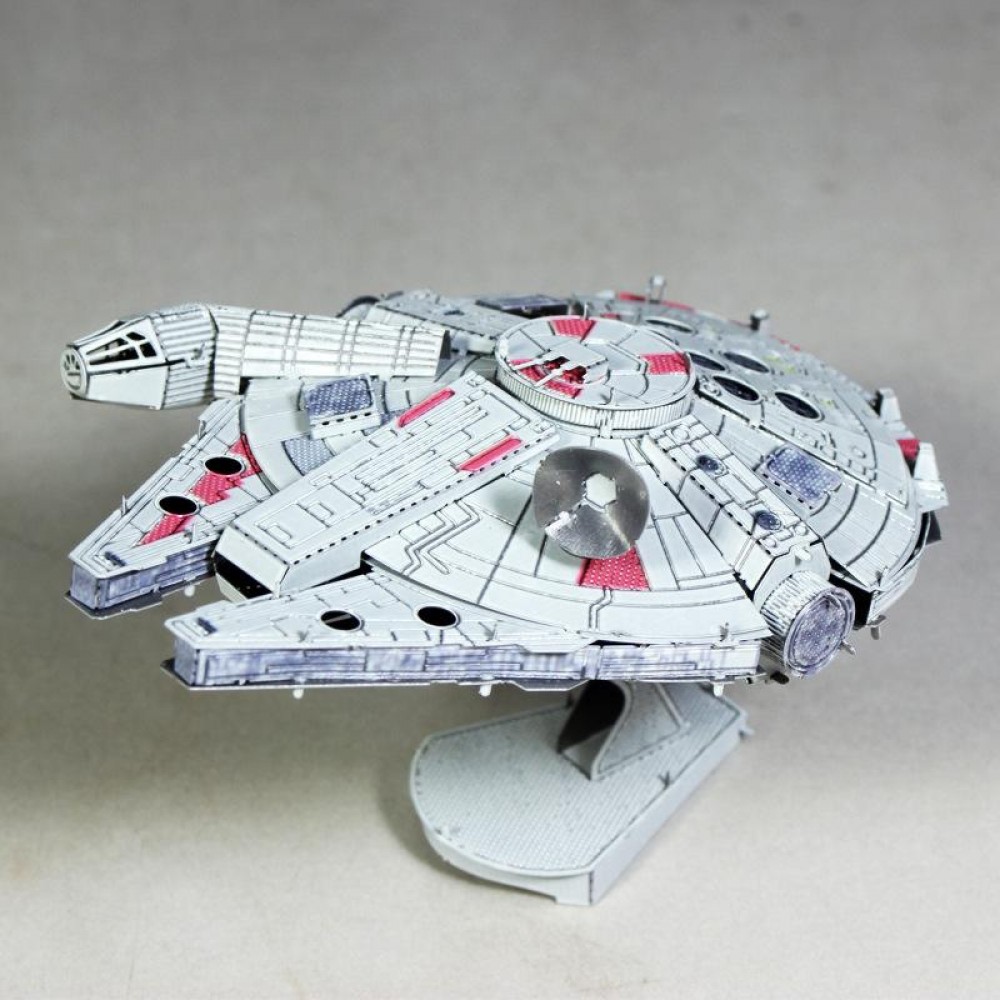 Сборная модель 3D-Metal Head Star Wars Millennium Falcon (KM072)