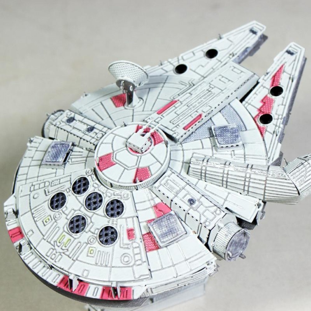 Сборная модель 3D-Metal Head Star Wars Millennium Falcon (KM072)